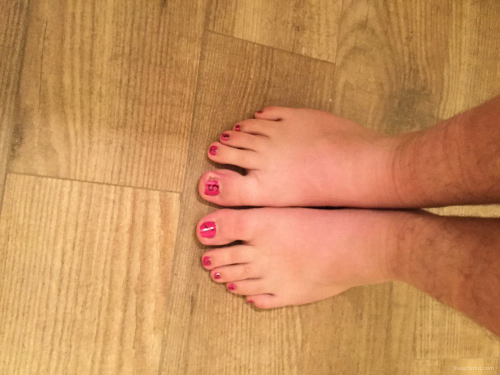 Buzz A. reccomend sissy painted toes