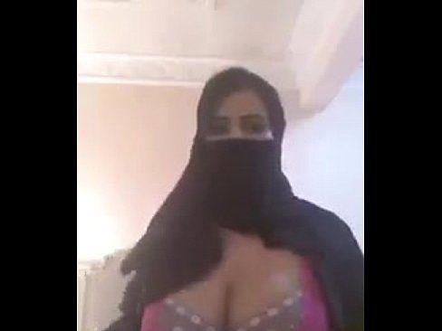 Arab video call