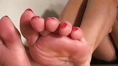 Ref reccomend perfect toenails