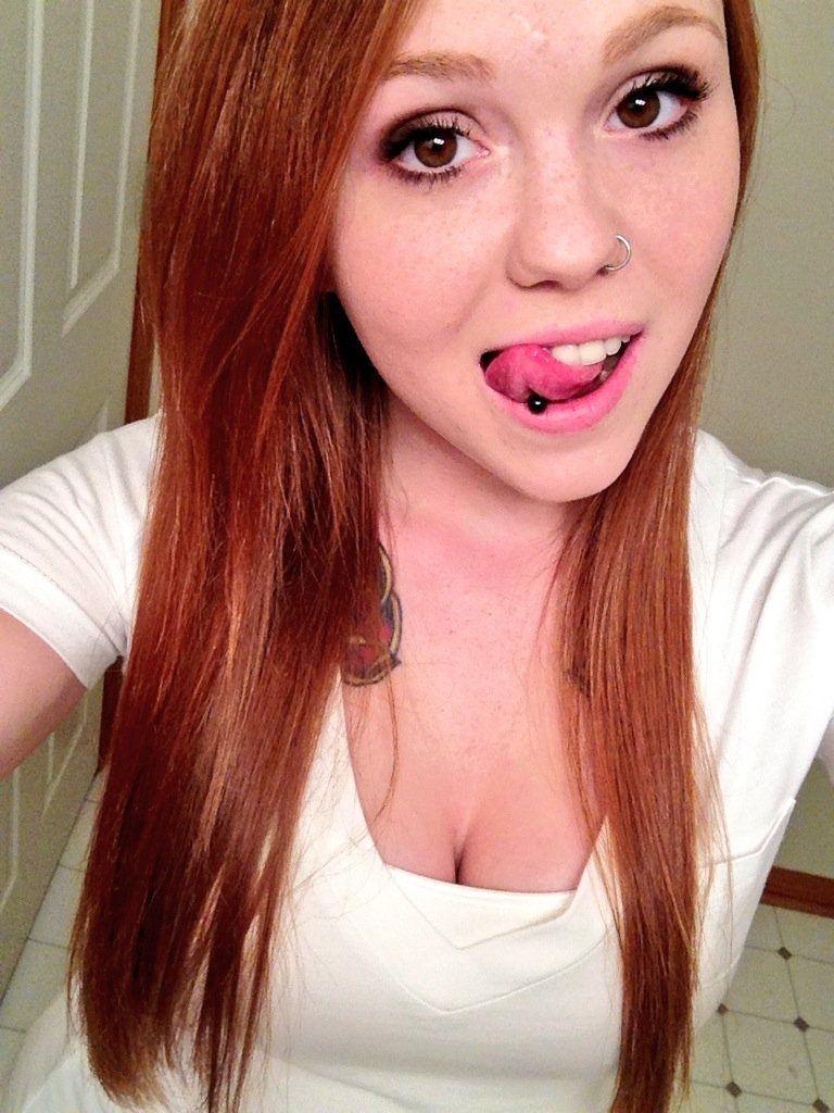 Twix reccomend redhead tongue piercing