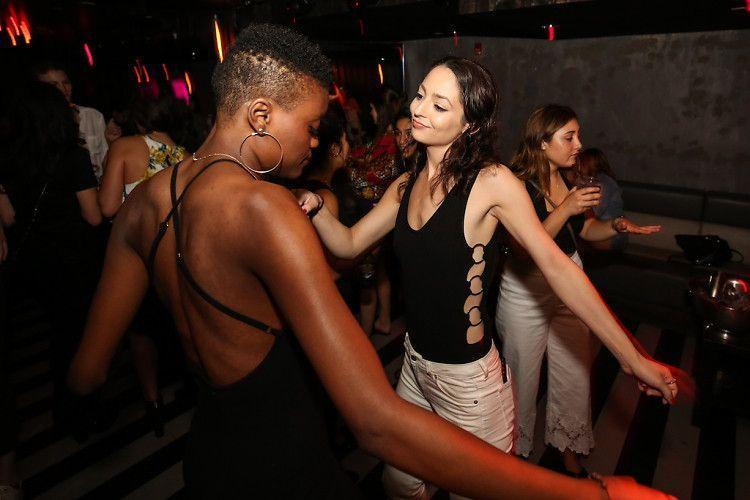 Chicago lesbian night club