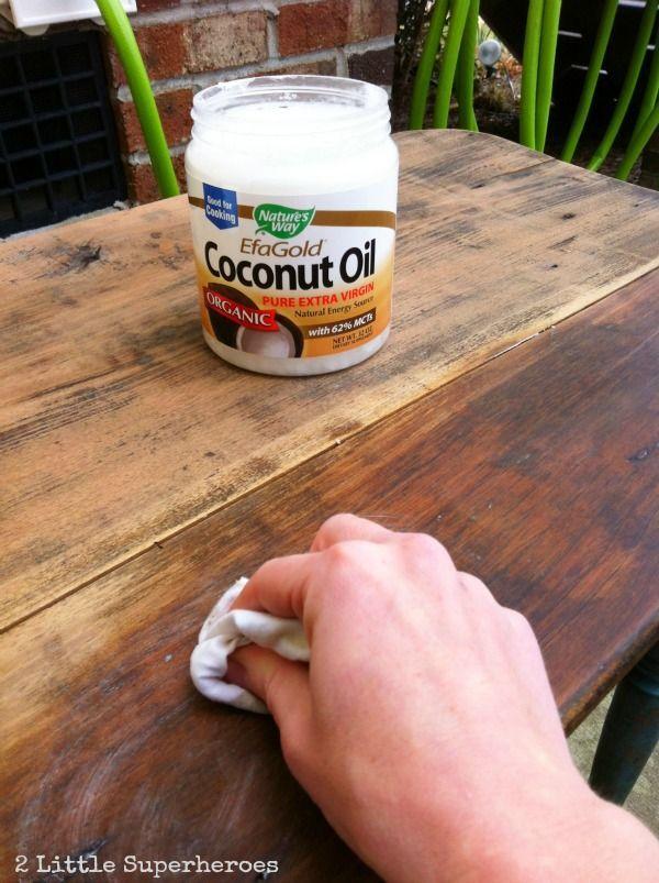 Hand job with coconut oil
