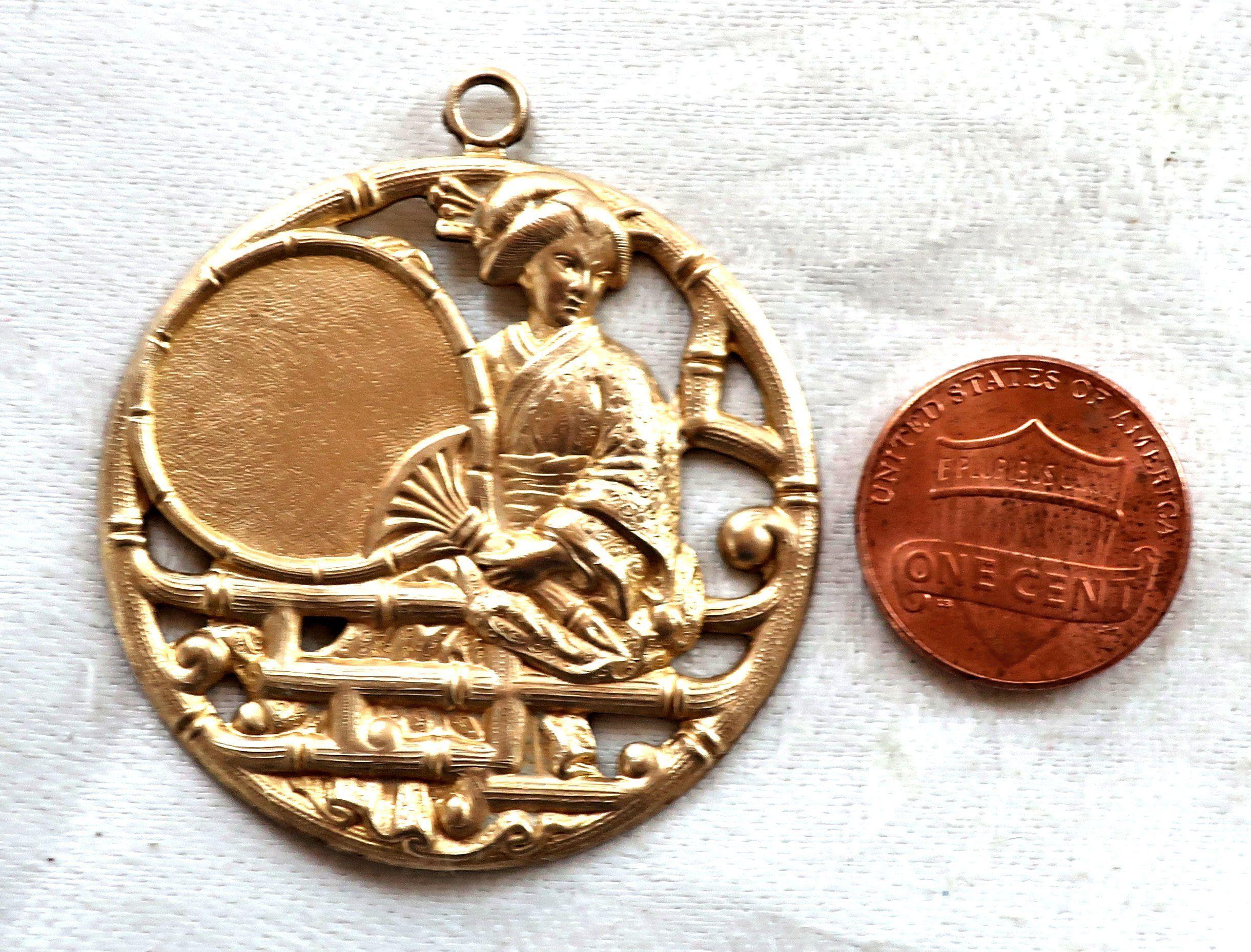 Asian medallion bronze