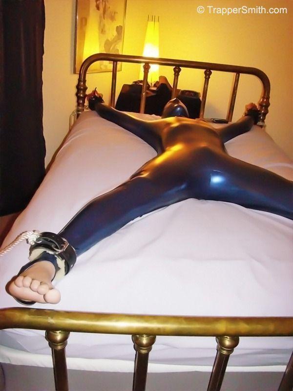 Bed bondage pics