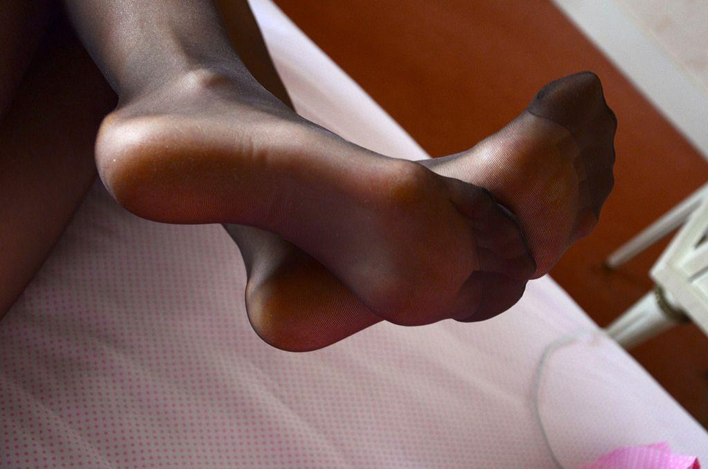 Uhura reccomend Pantyhose nylons feet toes legs amateur