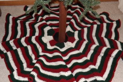 Crochet tree skirt pattern